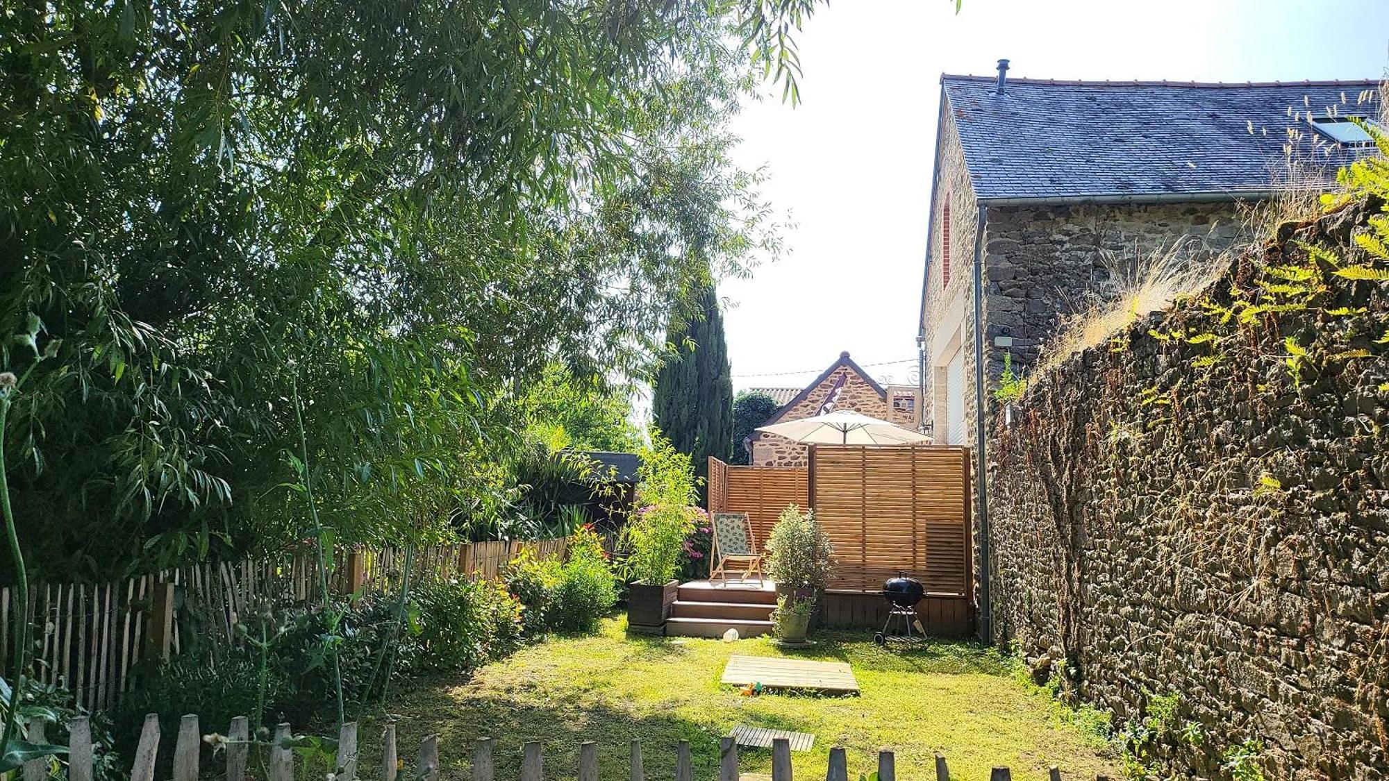 La Vallee Du Launay Taden Exteriör bild